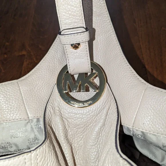 Michael Kors Slouchy Hobo bag Very Good Condition - Picture 4 of 11